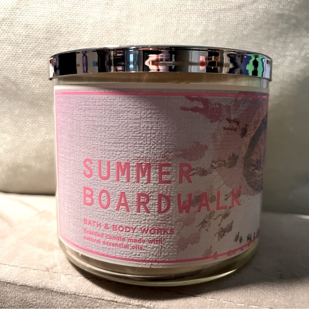 Bath and body works candle